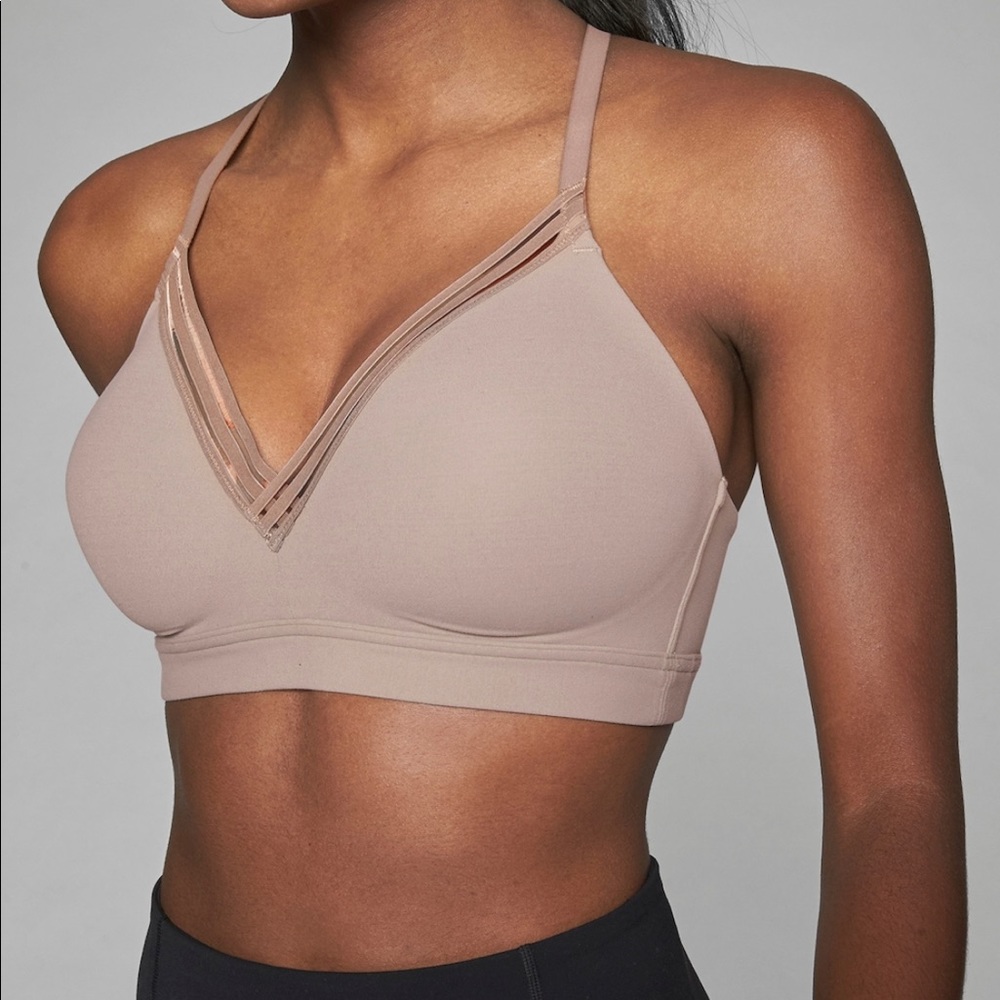 Athleta Everyday Bra in Powervita D-DD